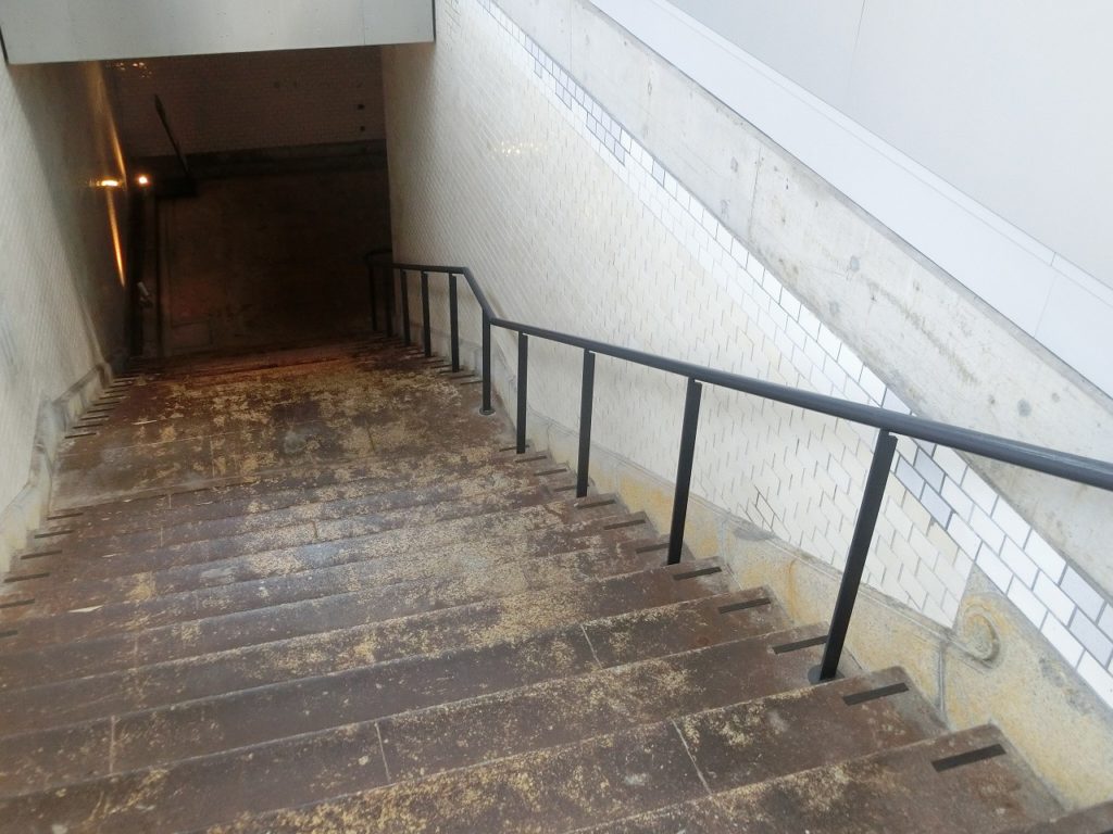 万世橋駅の階段