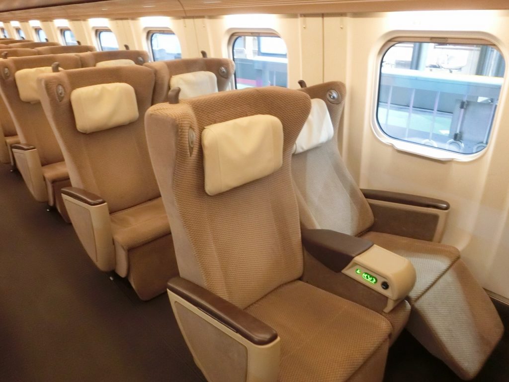 E5系のグリーン車の座席