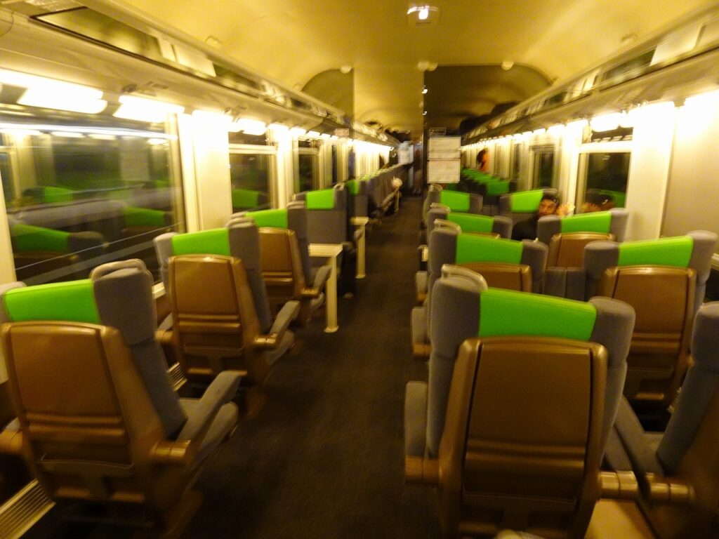 フランスの夜行列車の座席車