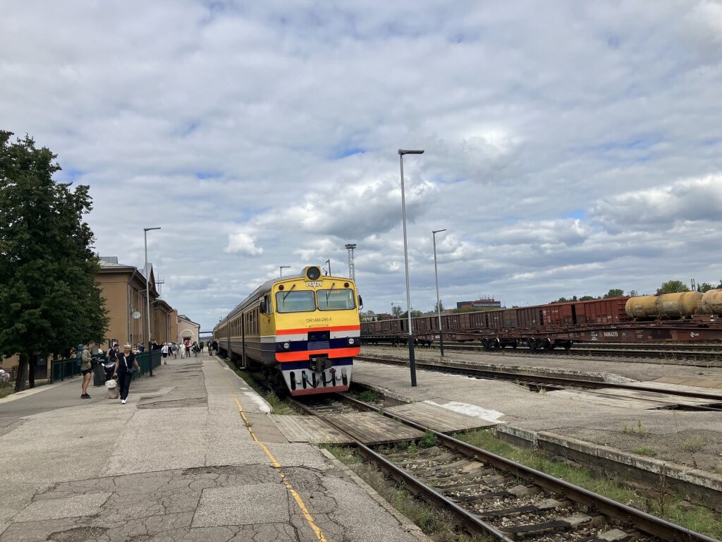 ラトビア鉄道のダウガウピルス駅